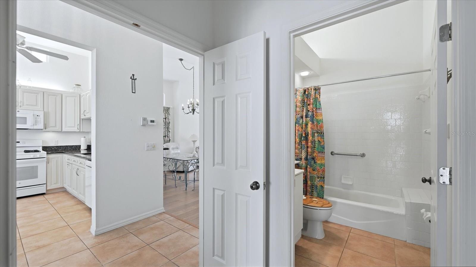 UNIVERSITY PARK COUNTRY CLUB - Residential