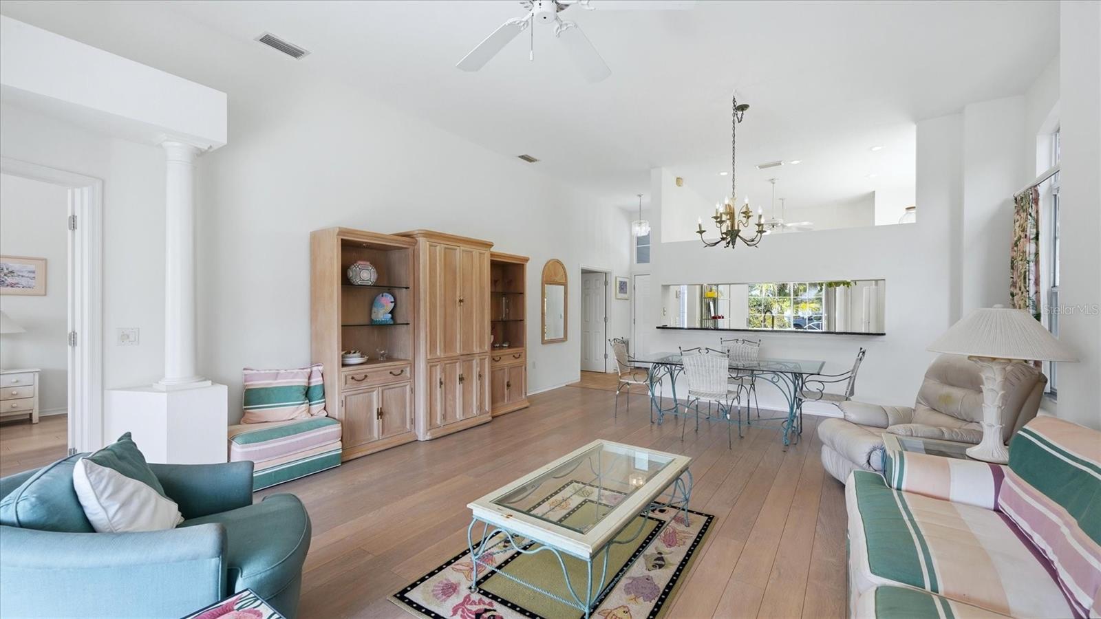 UNIVERSITY PARK COUNTRY CLUB - Residential