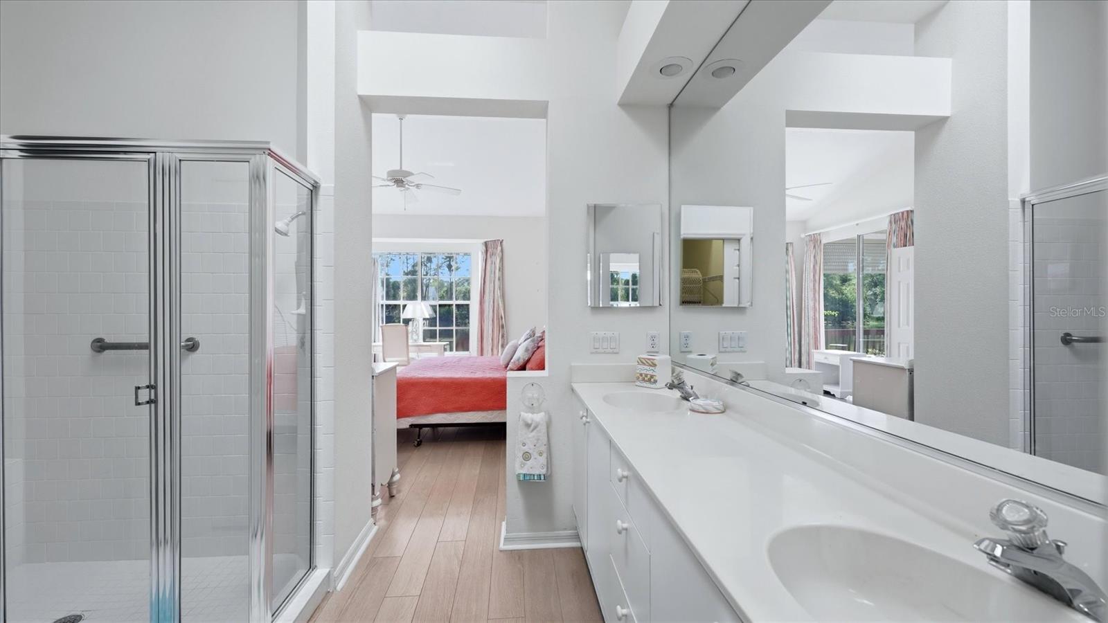 UNIVERSITY PARK COUNTRY CLUB - Residential