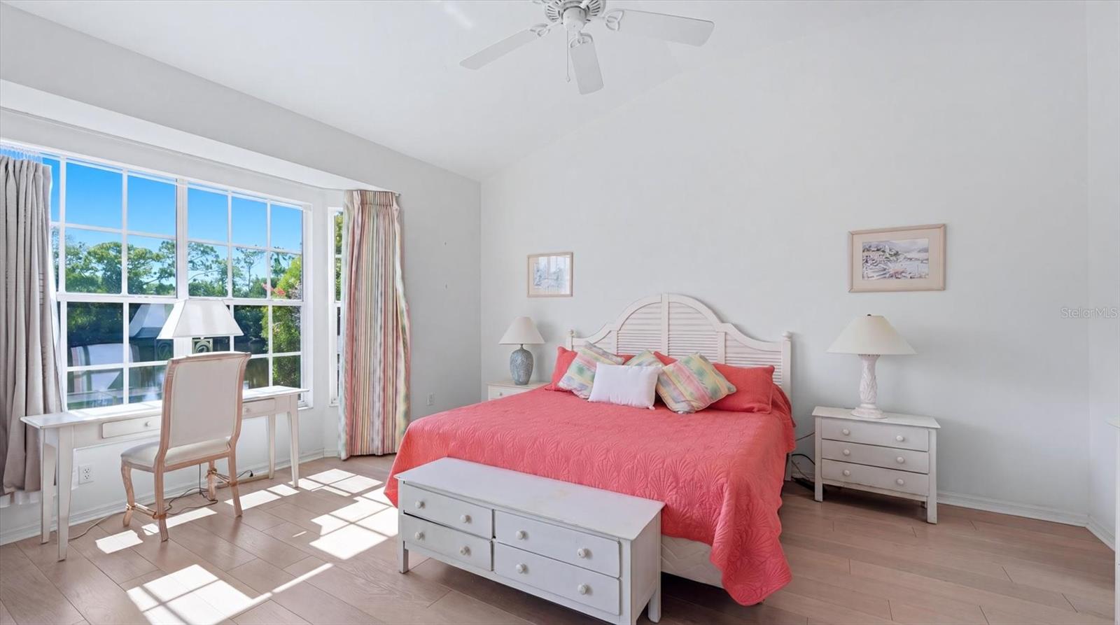 UNIVERSITY PARK COUNTRY CLUB - Residential