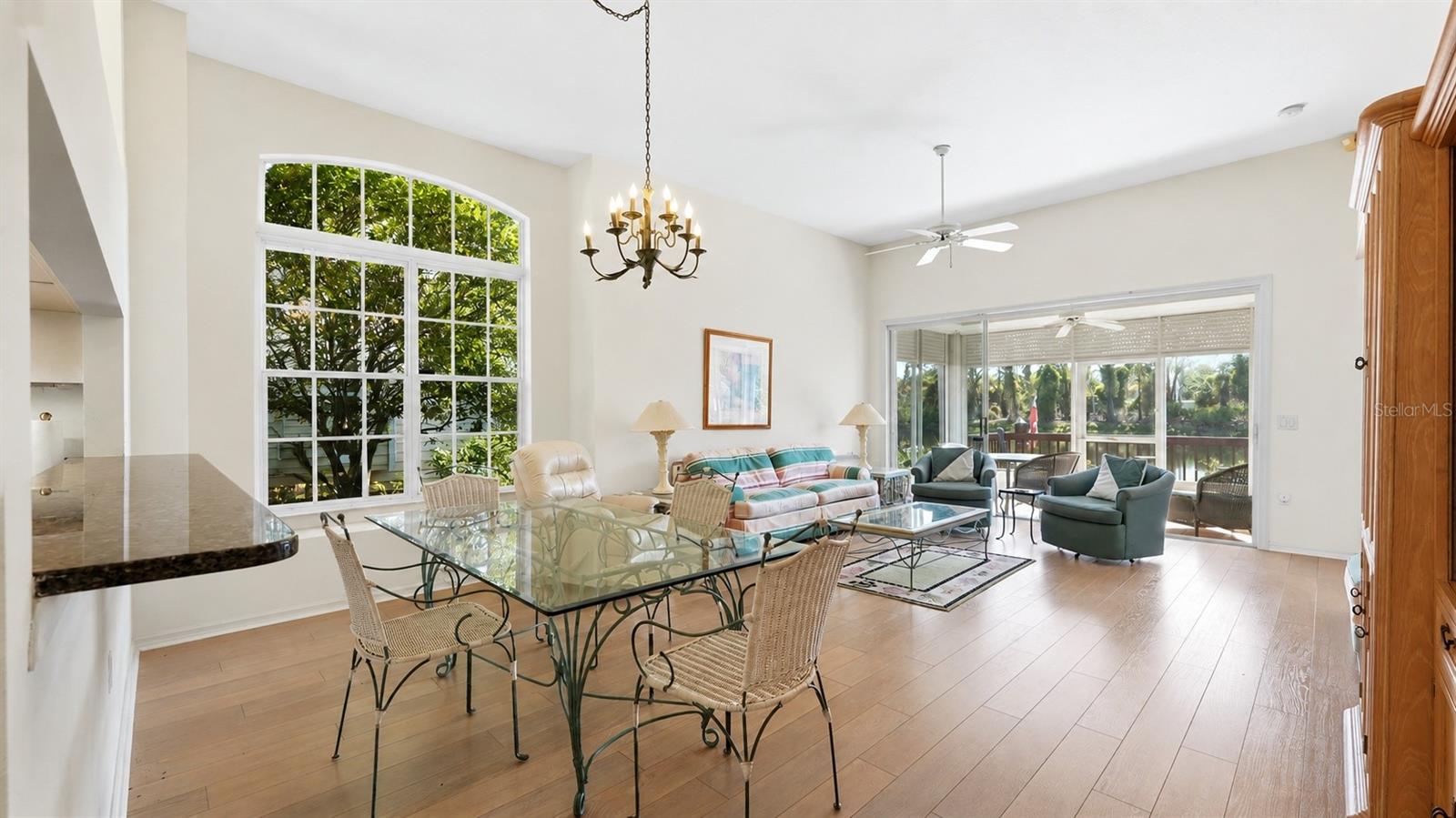 UNIVERSITY PARK COUNTRY CLUB - Residential