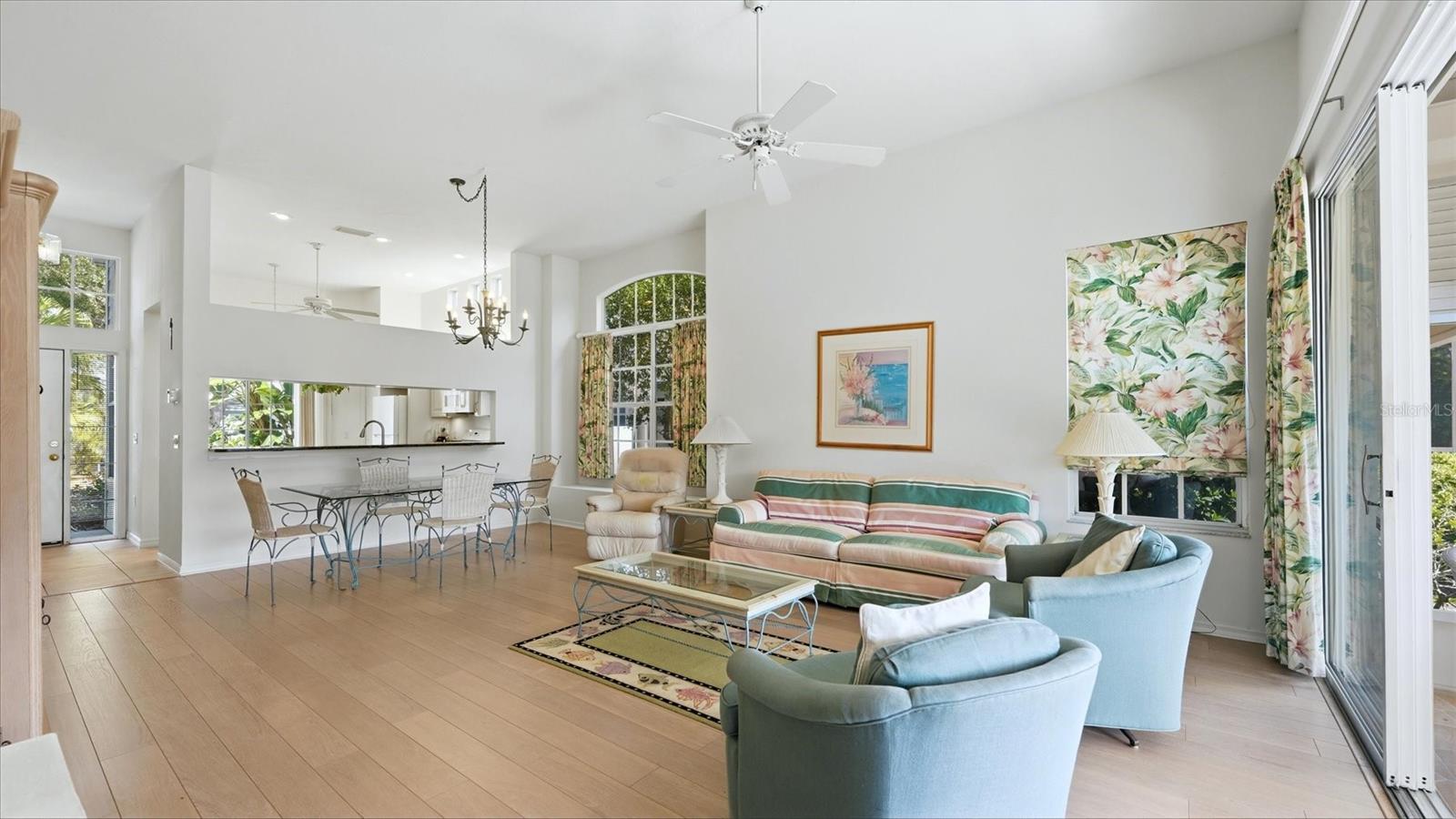 UNIVERSITY PARK COUNTRY CLUB - Residential