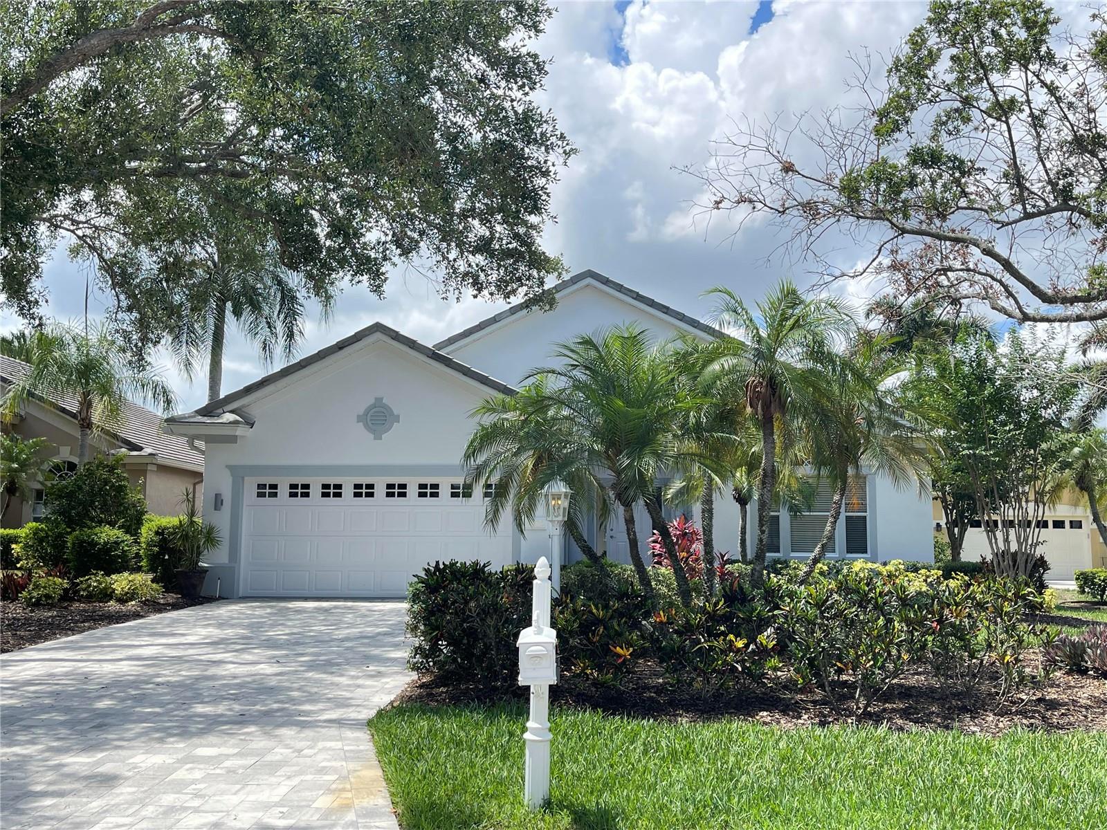 UNIVERSITY PARK COUNTRY CLUB - Residential