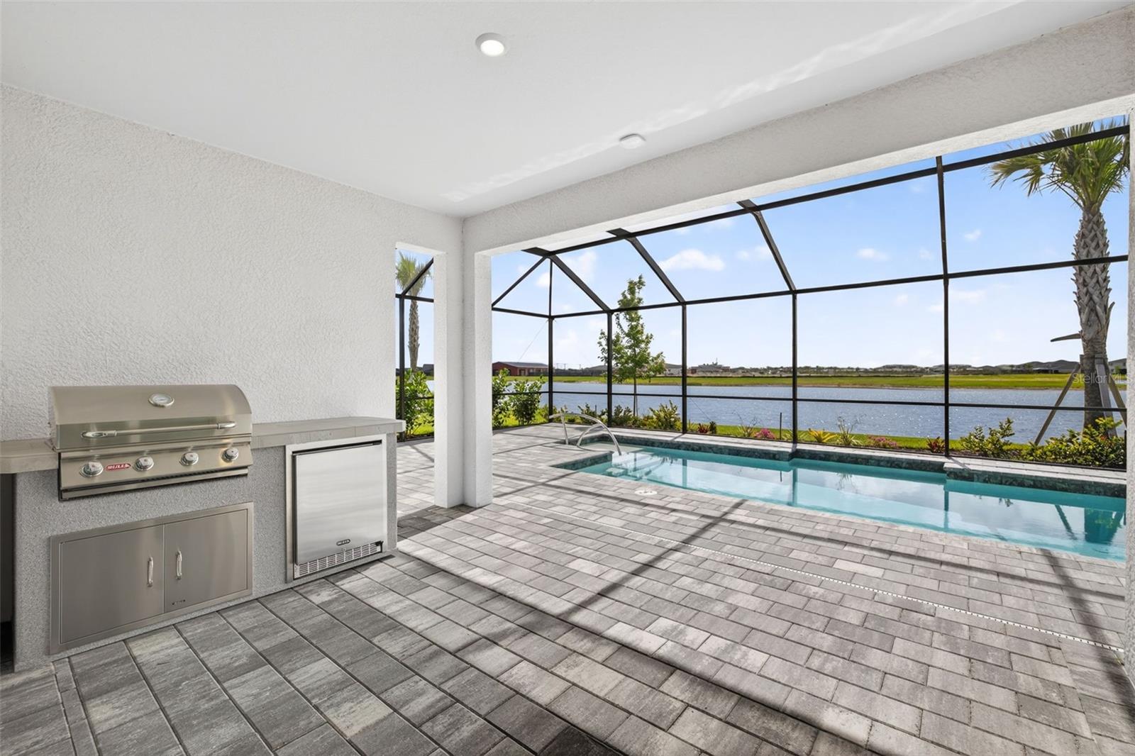 TUCKERS COVE - Residential