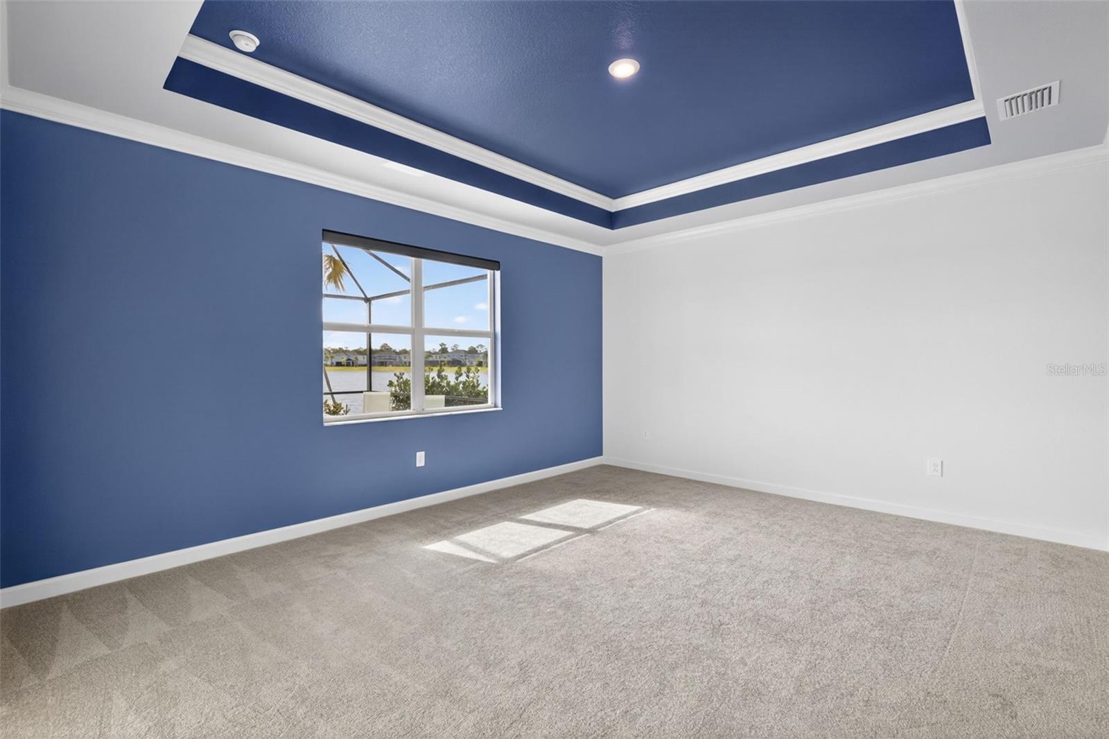 TUCKERS COVE - Residential