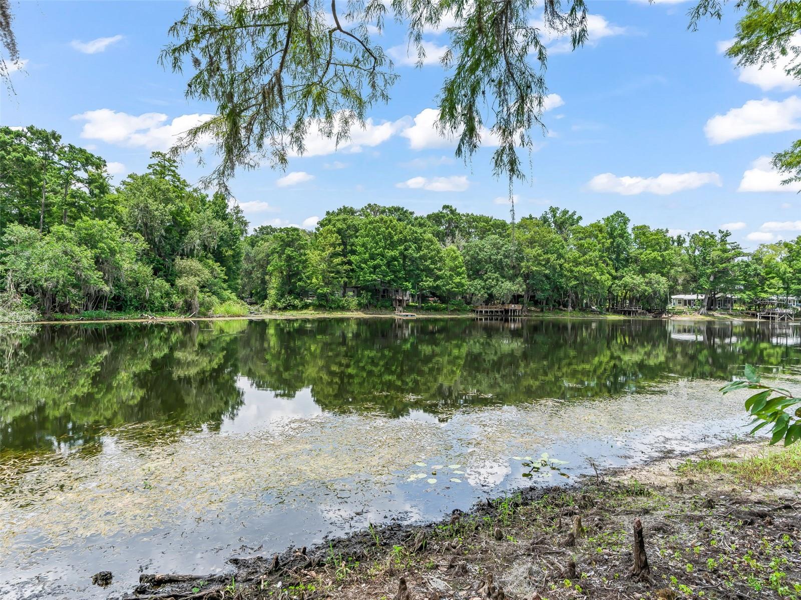 RIVER RETREATS - Residential