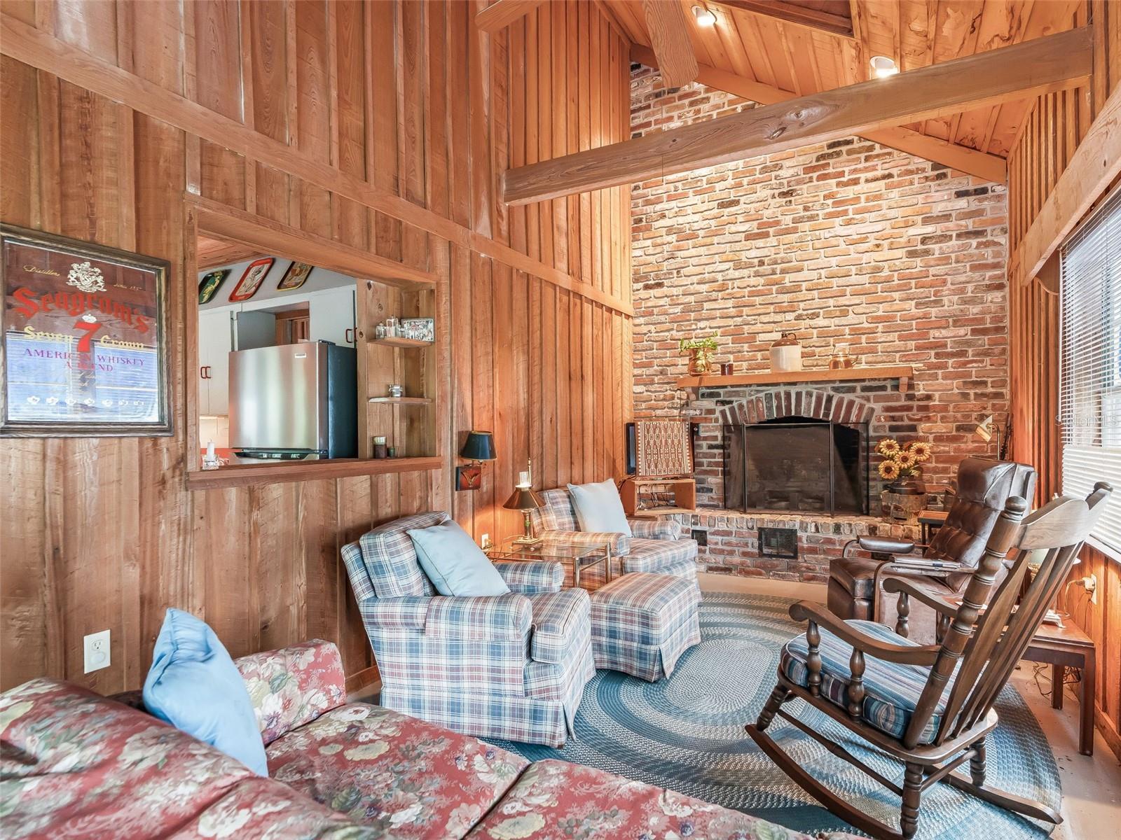 RIVER RETREATS - Residential