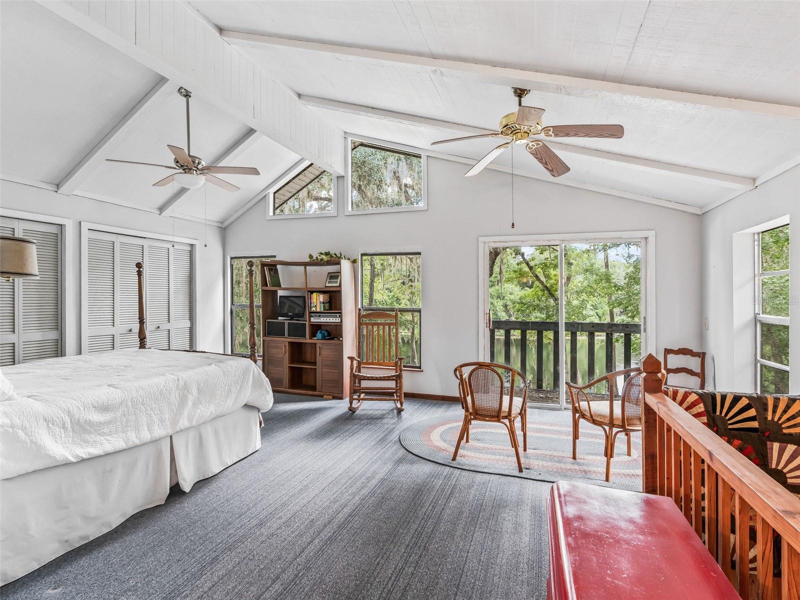 RIVER RETREATS - Residential