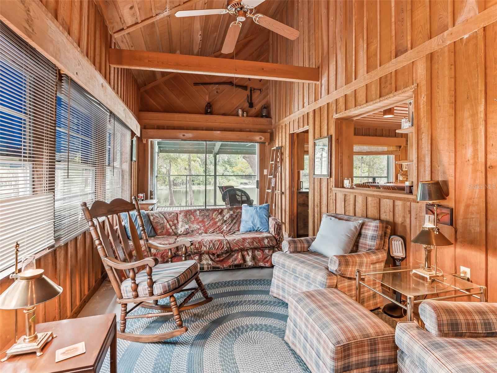 RIVER RETREATS - Residential