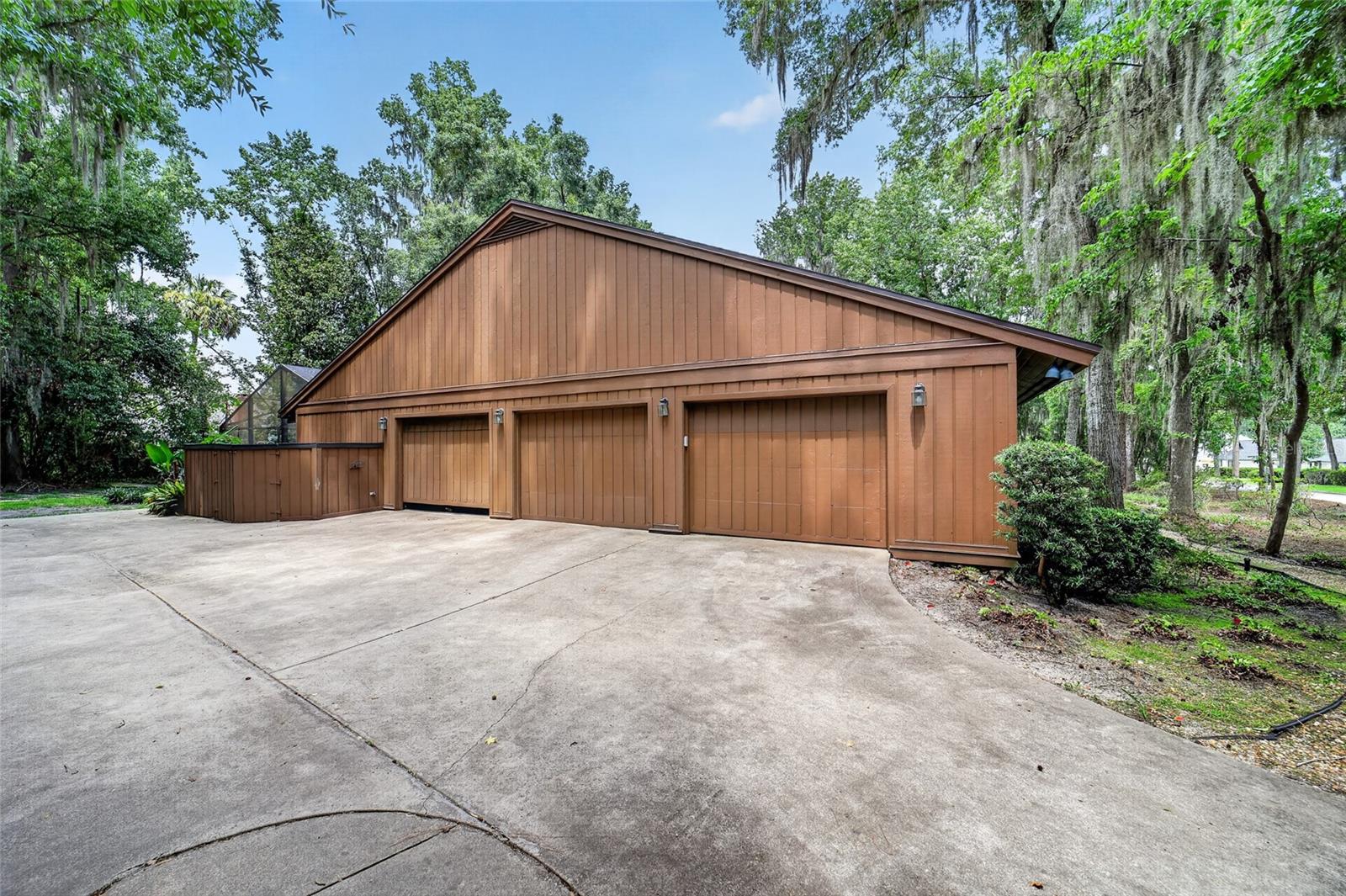 WOODRIDGE - Residential