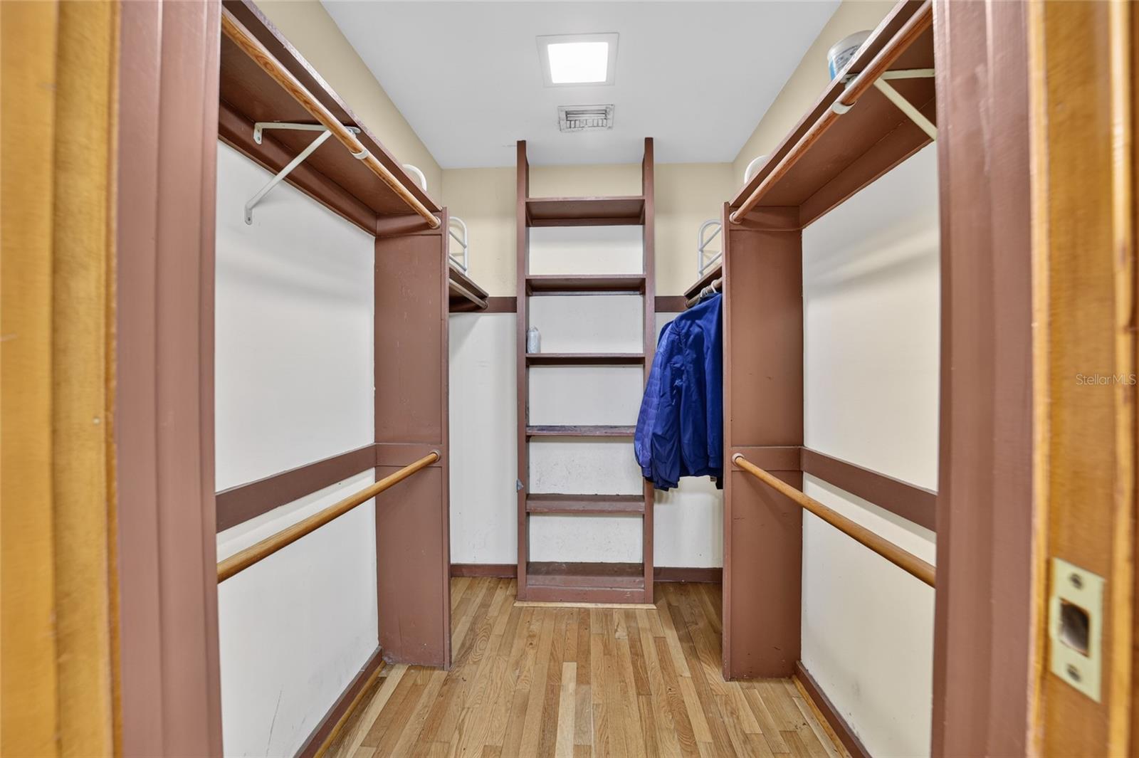 WOODRIDGE - Residential