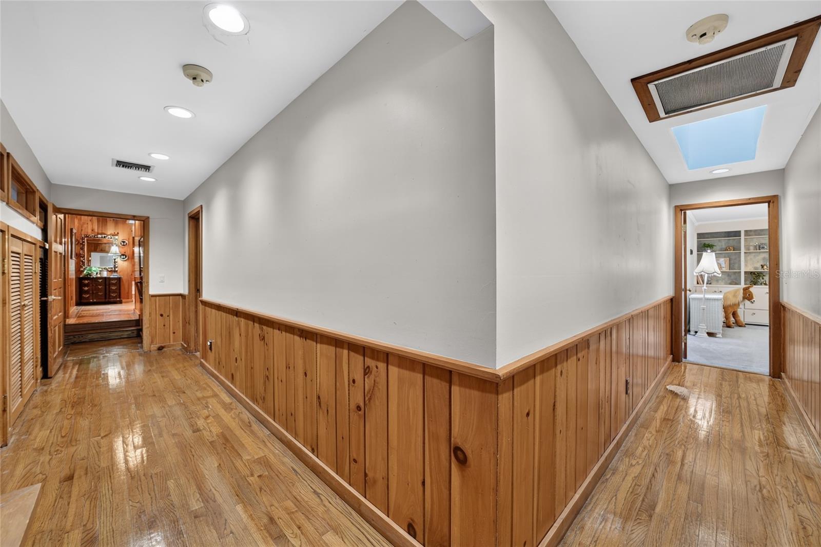 WOODRIDGE - Residential