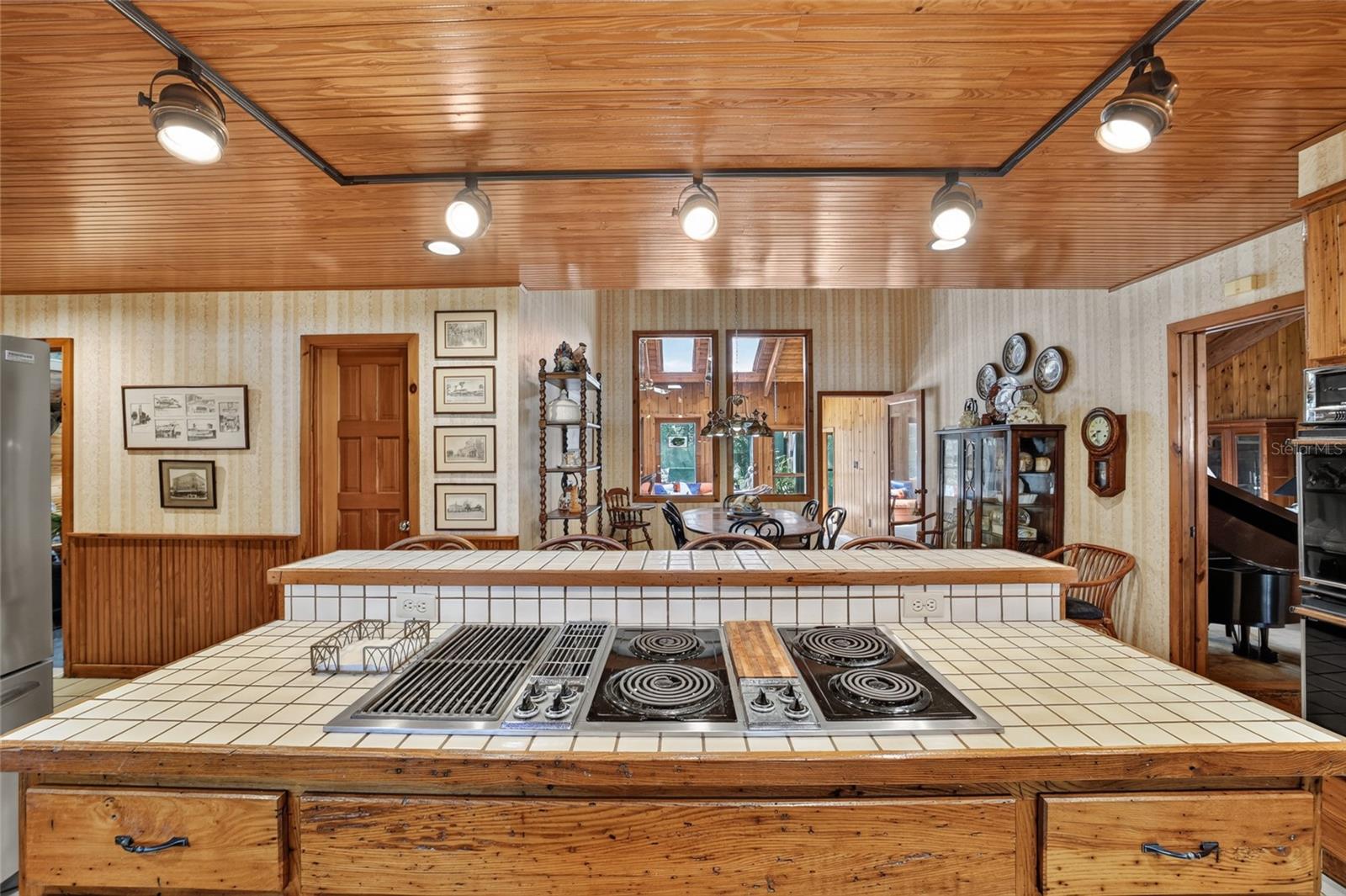 WOODRIDGE - Residential