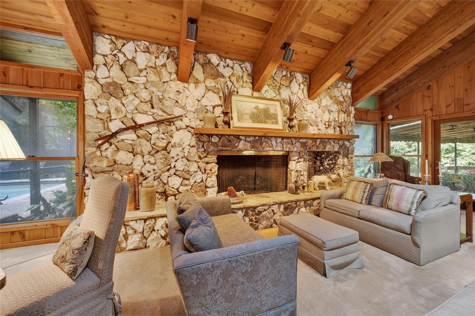 WOODRIDGE - Residential