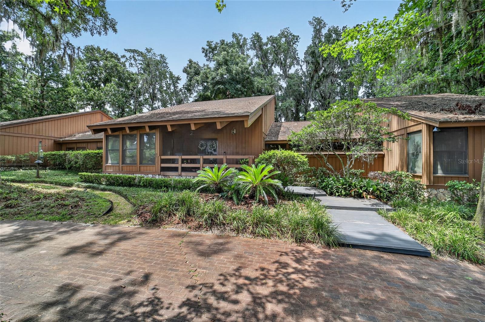 WOODRIDGE - Residential