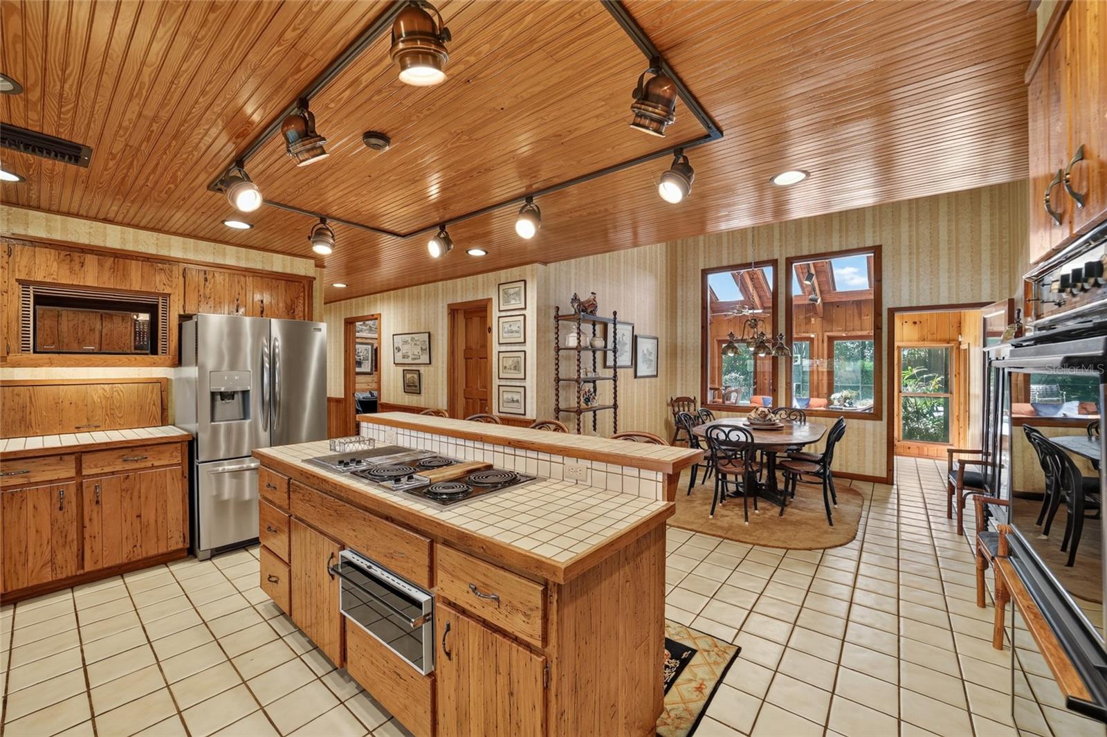 WOODRIDGE - Residential