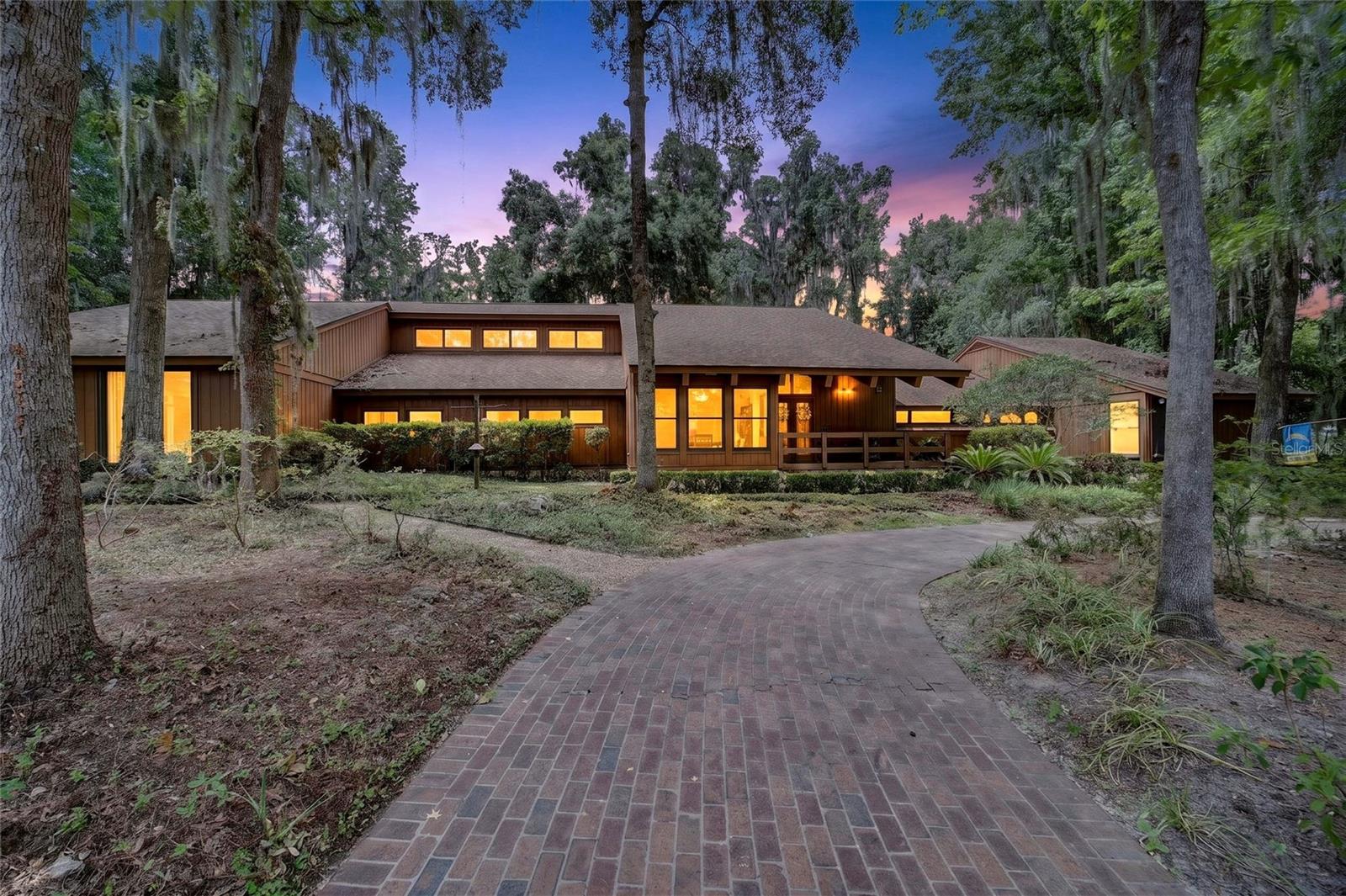 WOODRIDGE - Residential
