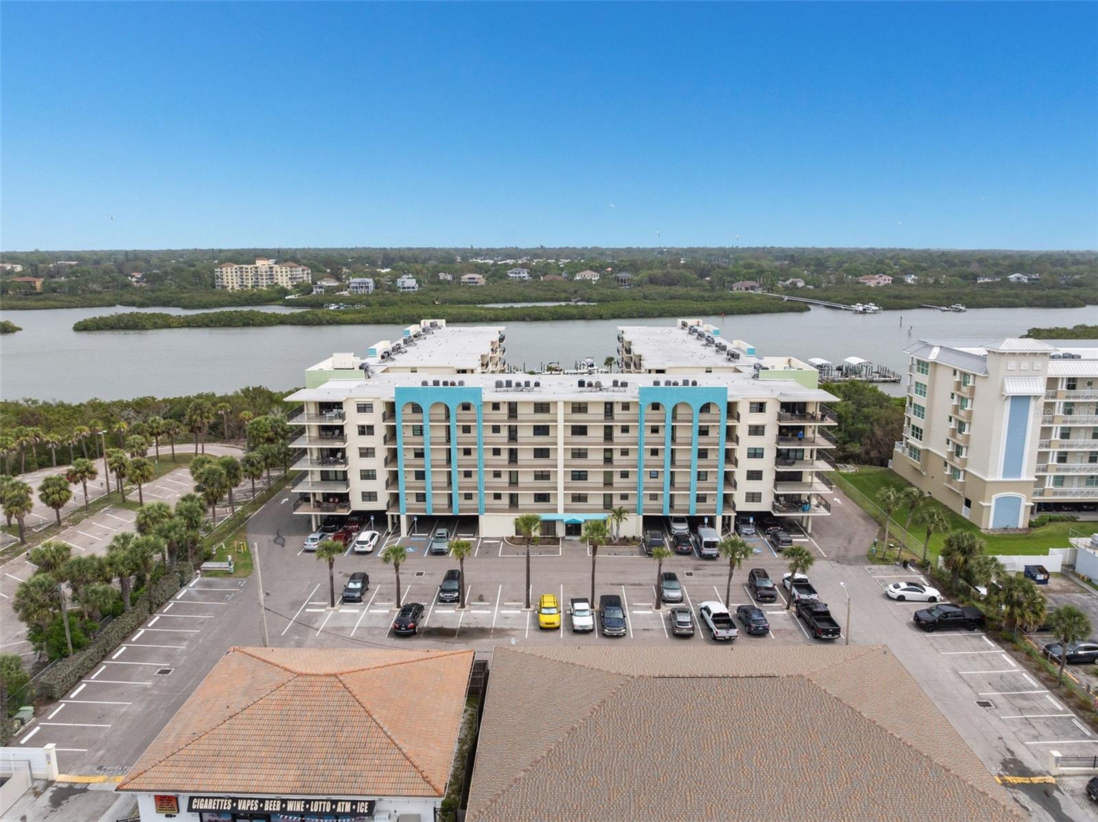 GOLDEN SHORES CONDO - Residential