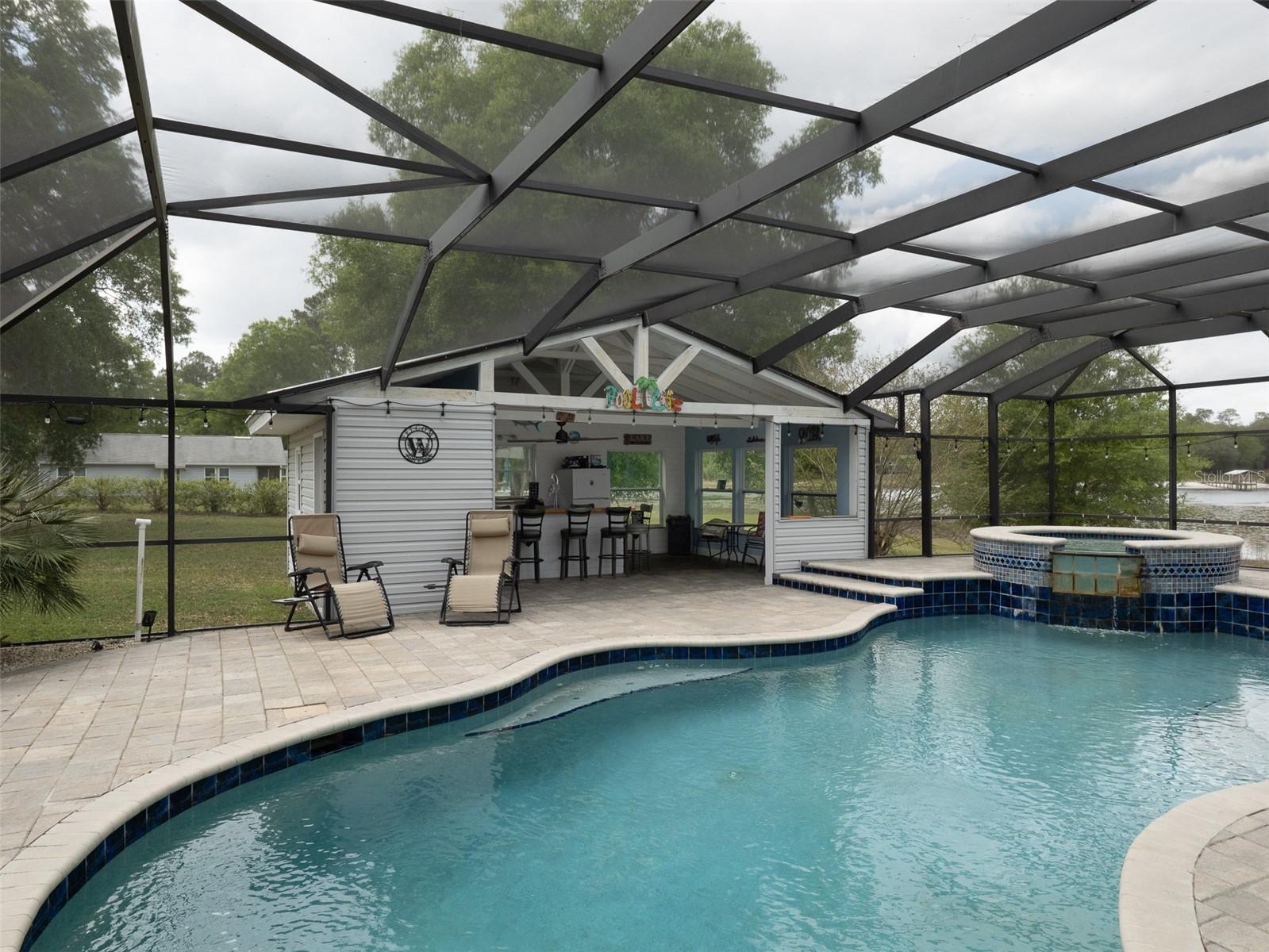 CLAY SHORES - Residential