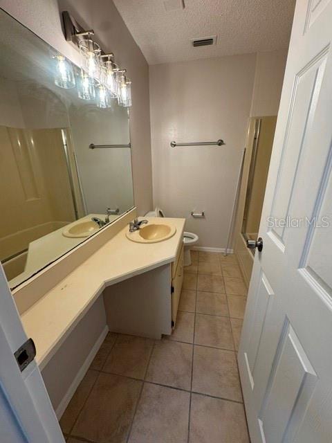 TRAILWOOD TWNHS PH 02 - Residential Lease