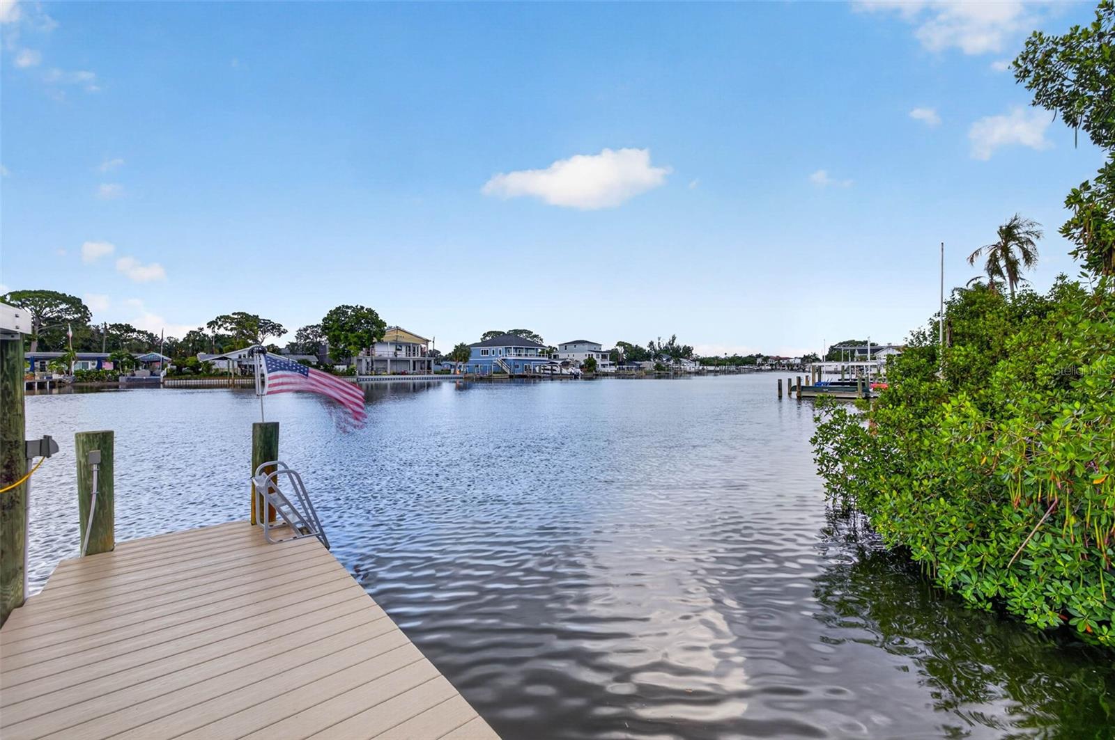 SUN-LIT SHORES - Residential