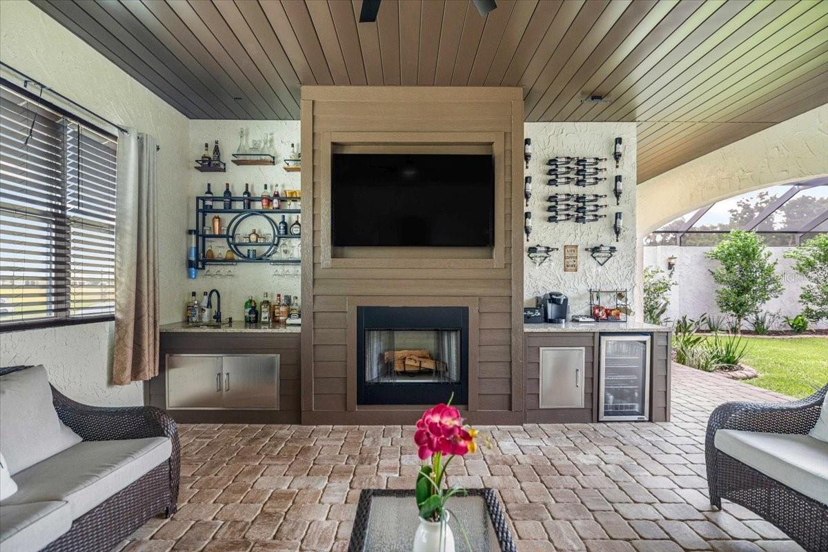 IRISH ACRES - Residential