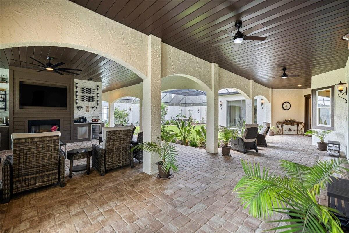 IRISH ACRES - Residential