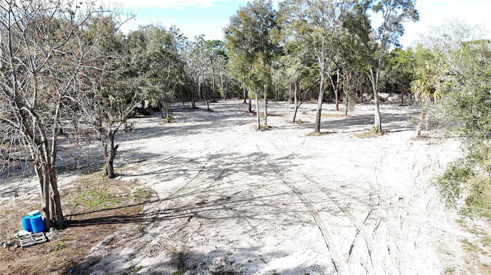 SHERWOOD FOREST UNREC - Land