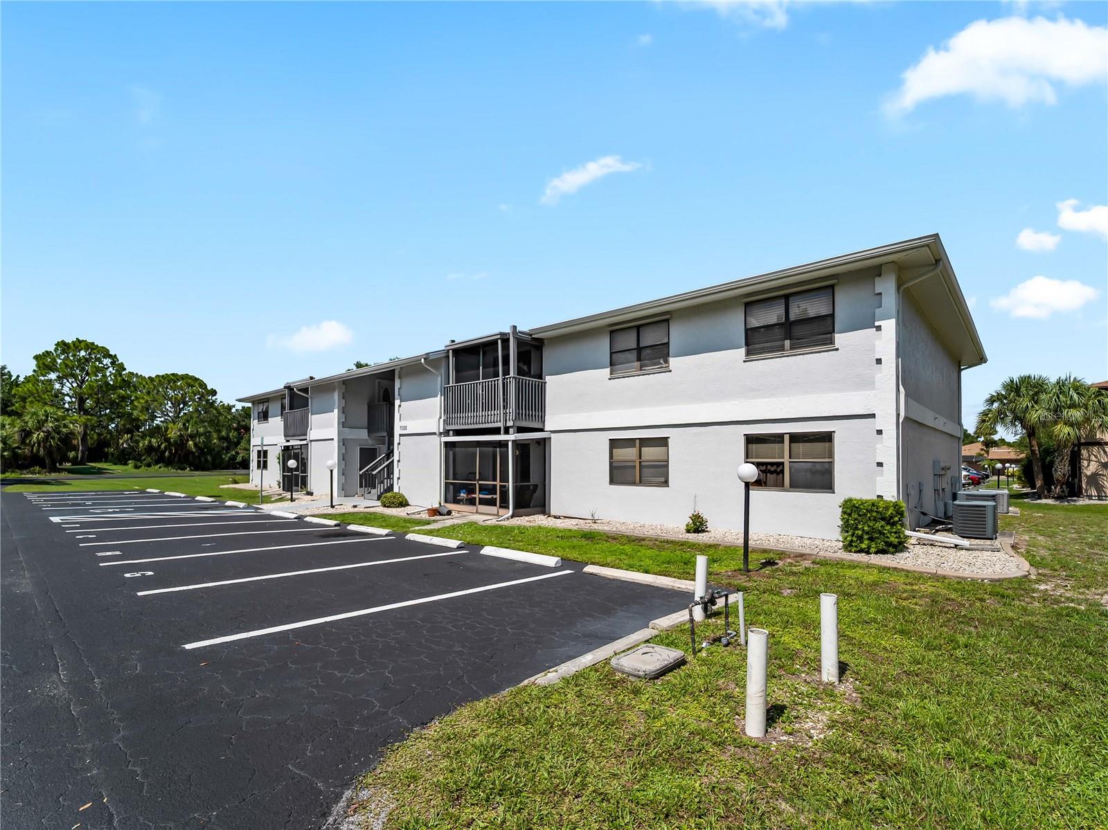CEDAR WOODS - Residential