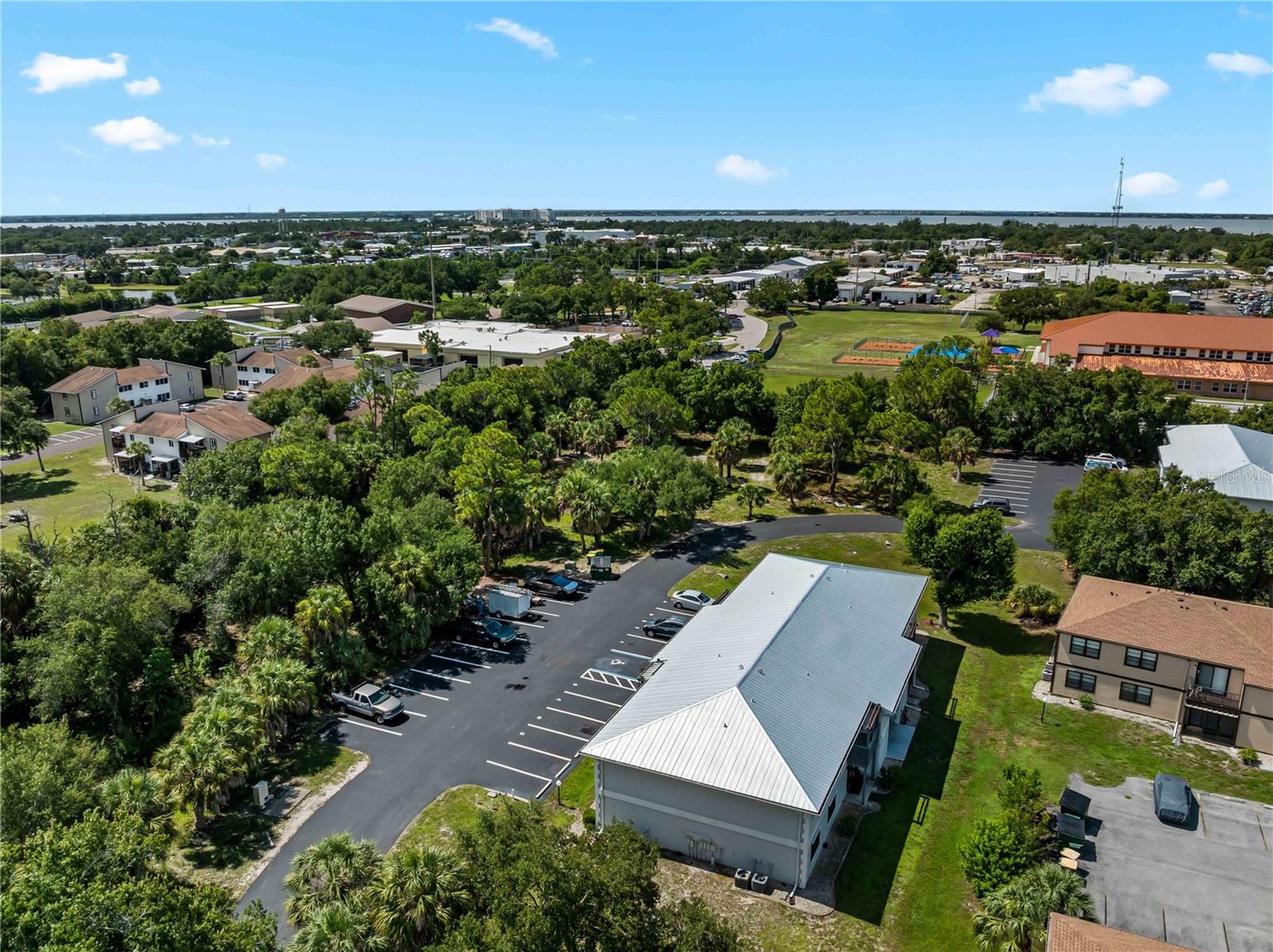 CEDAR WOODS - Residential