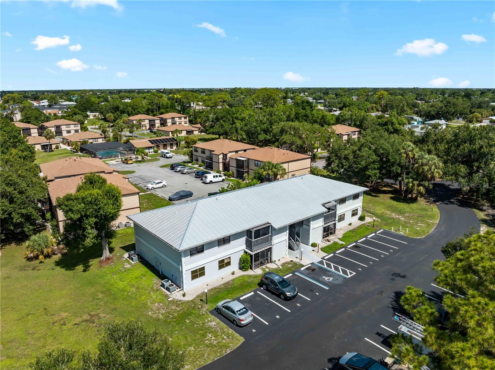 CEDAR WOODS - Residential