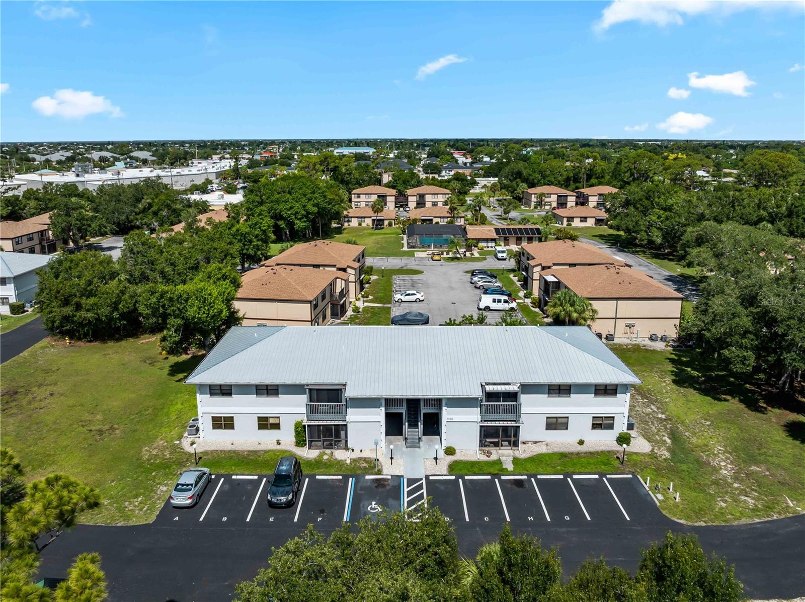 CEDAR WOODS - Residential