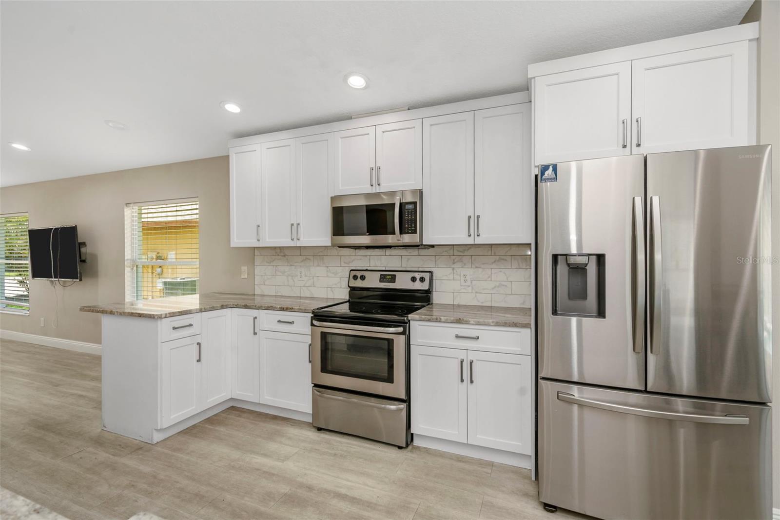 FOUNTAINS AT CYPRESS LAKES II-B THE - Residential