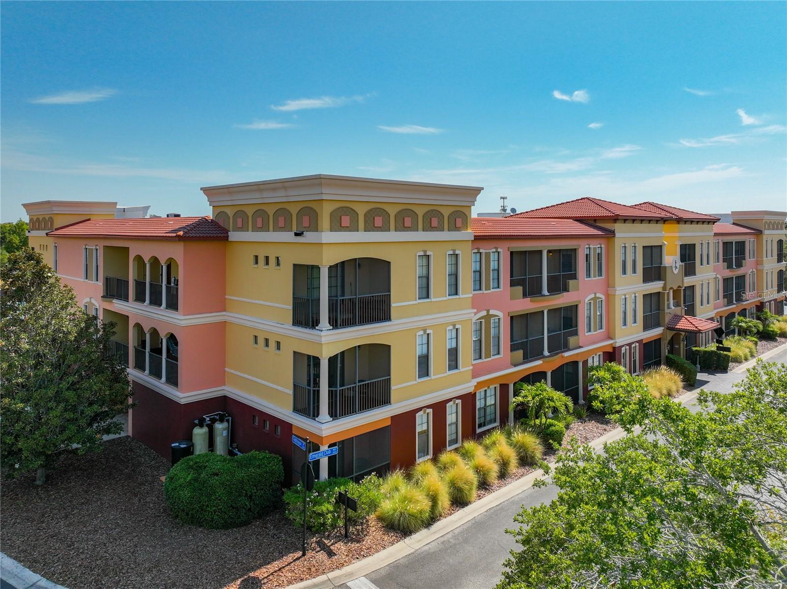EMERALD GREEN VILLAS A CONDO - Residential