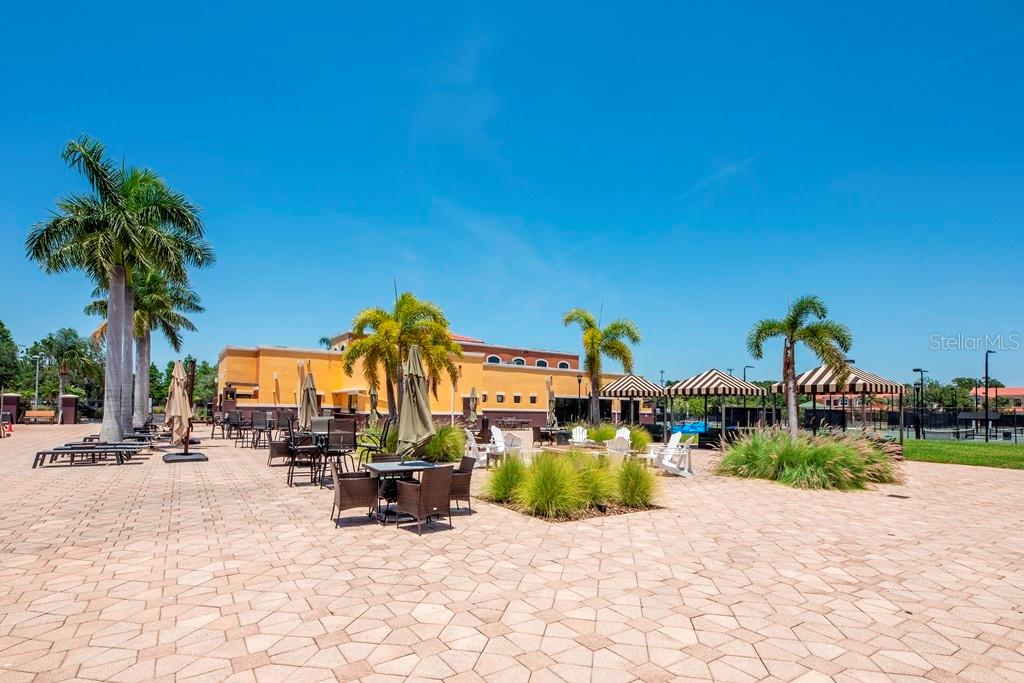 EMERALD GREEN VILLAS A CONDO - Residential
