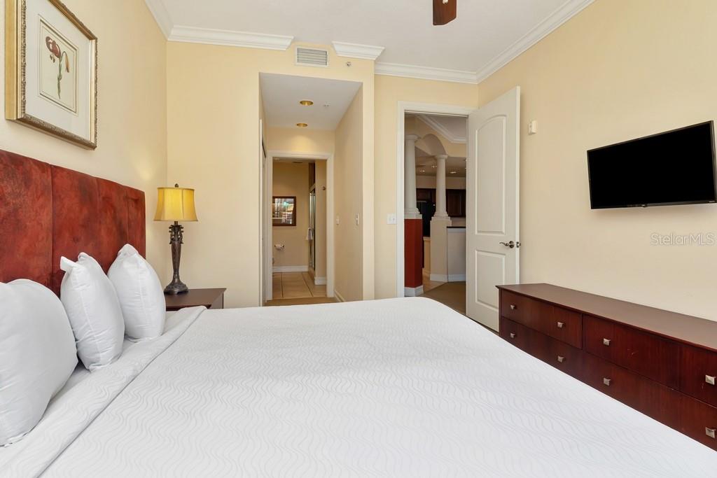 EMERALD GREEN VILLAS A CONDO - Residential