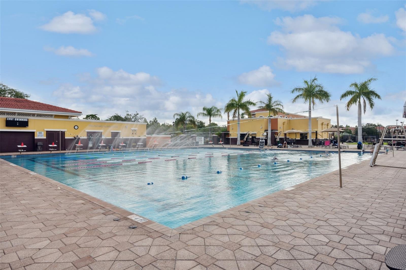 EMERALD GREEN VILLAS A CONDO - Residential