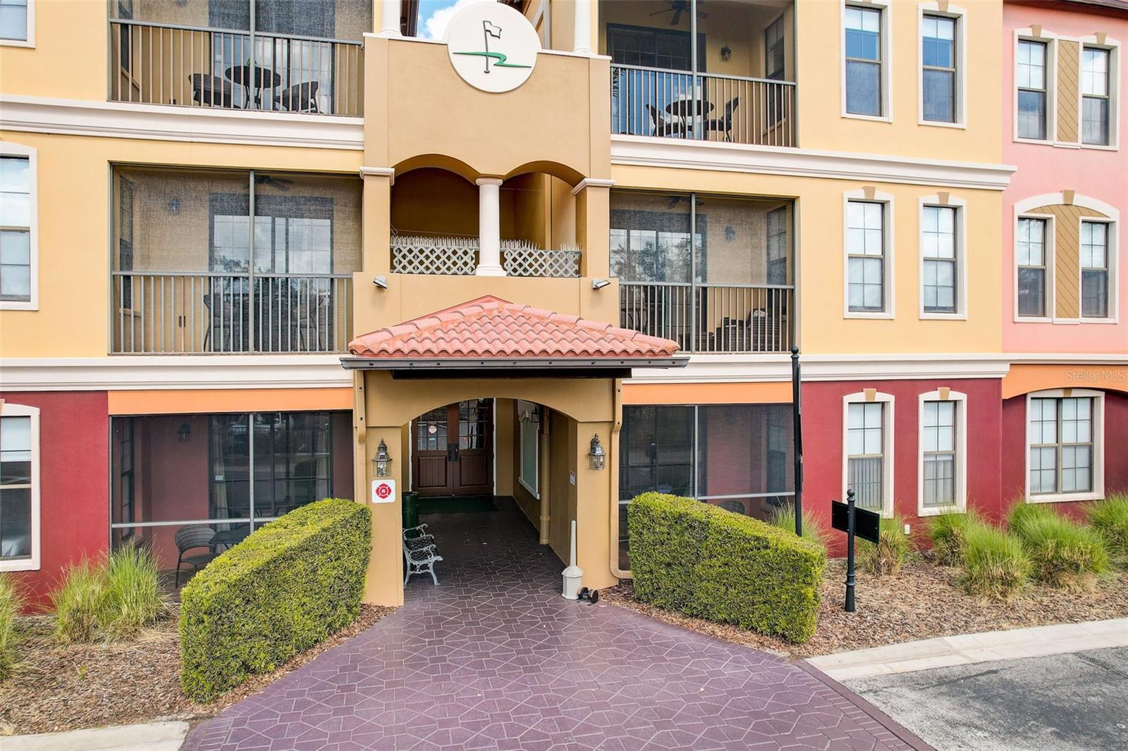 EMERALD GREEN VILLAS A CONDO - Residential