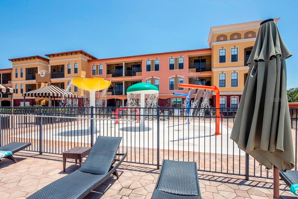 EMERALD GREEN VILLAS A CONDO - Residential