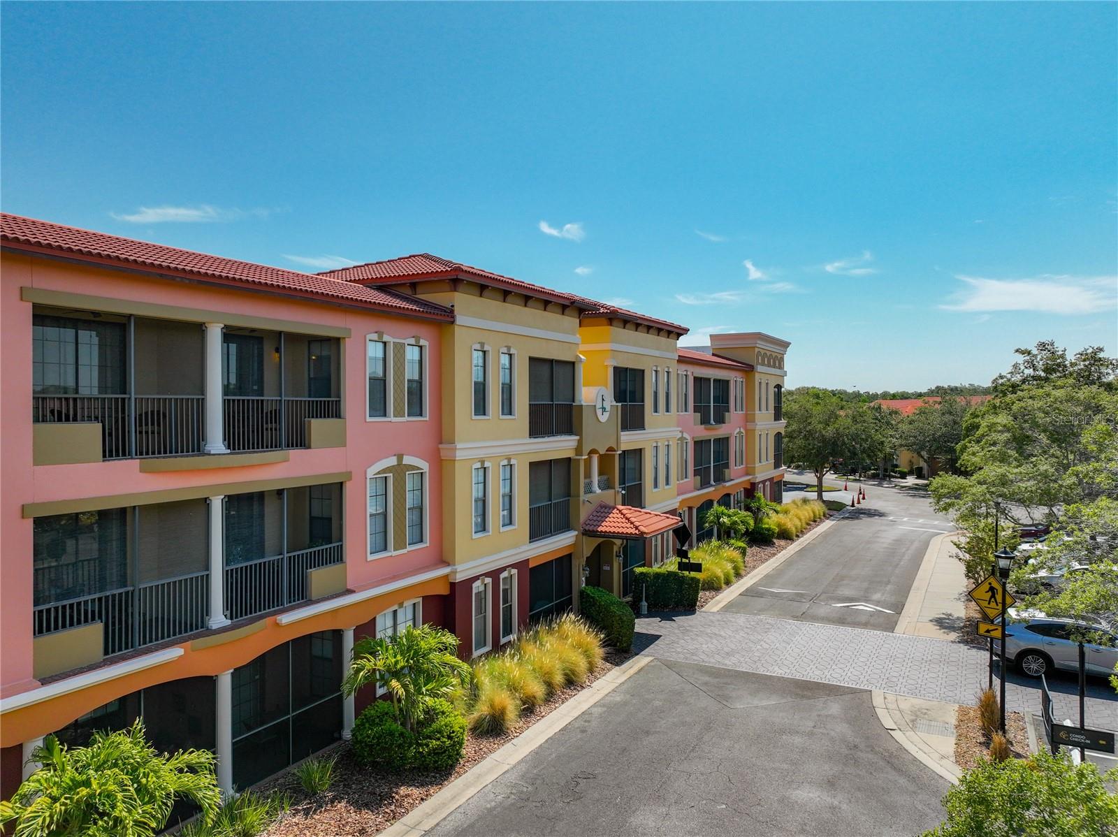 EMERALD GREEN VILLAS A CONDO - Residential