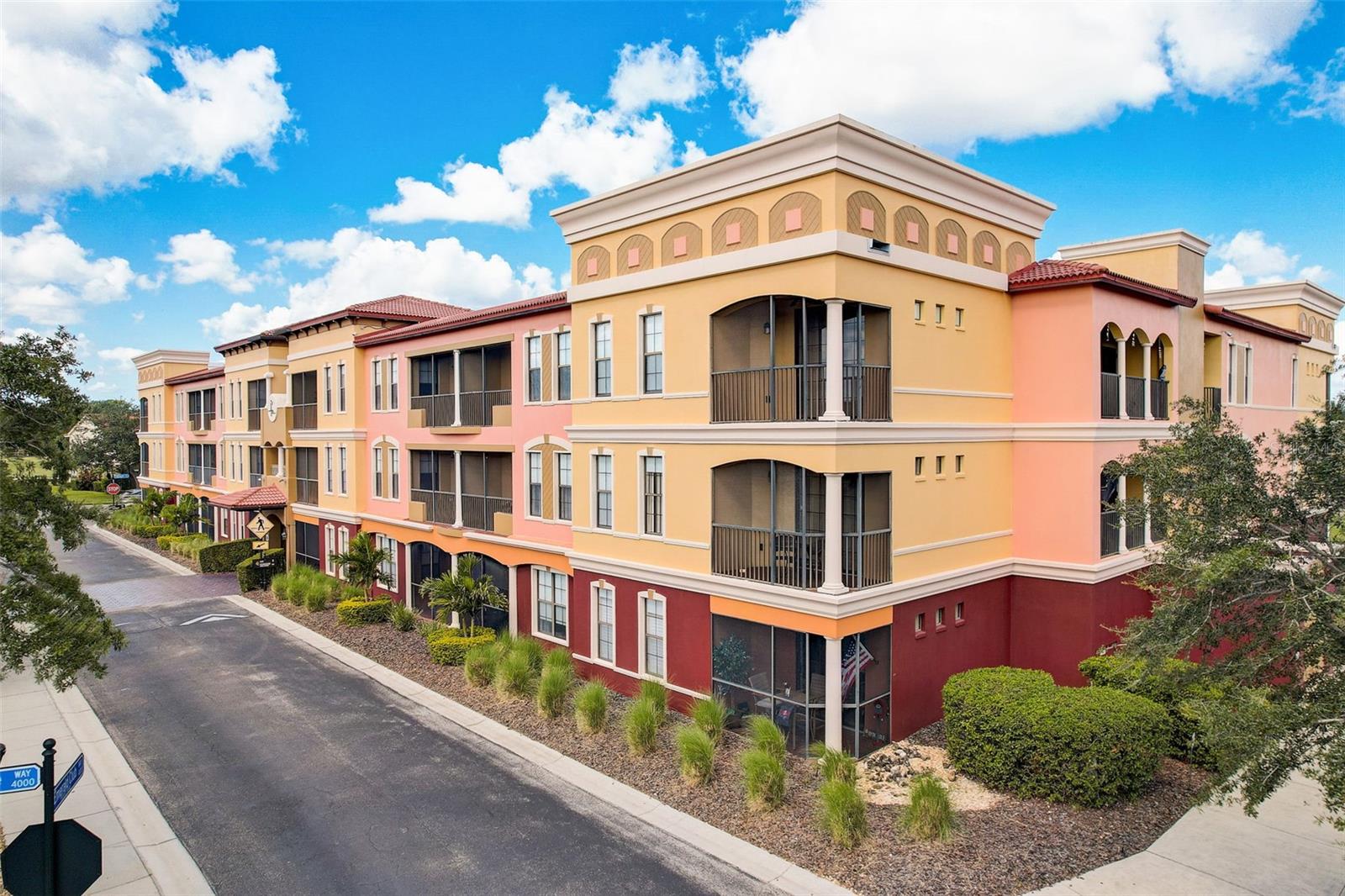 EMERALD GREEN VILLAS A CONDO - Residential