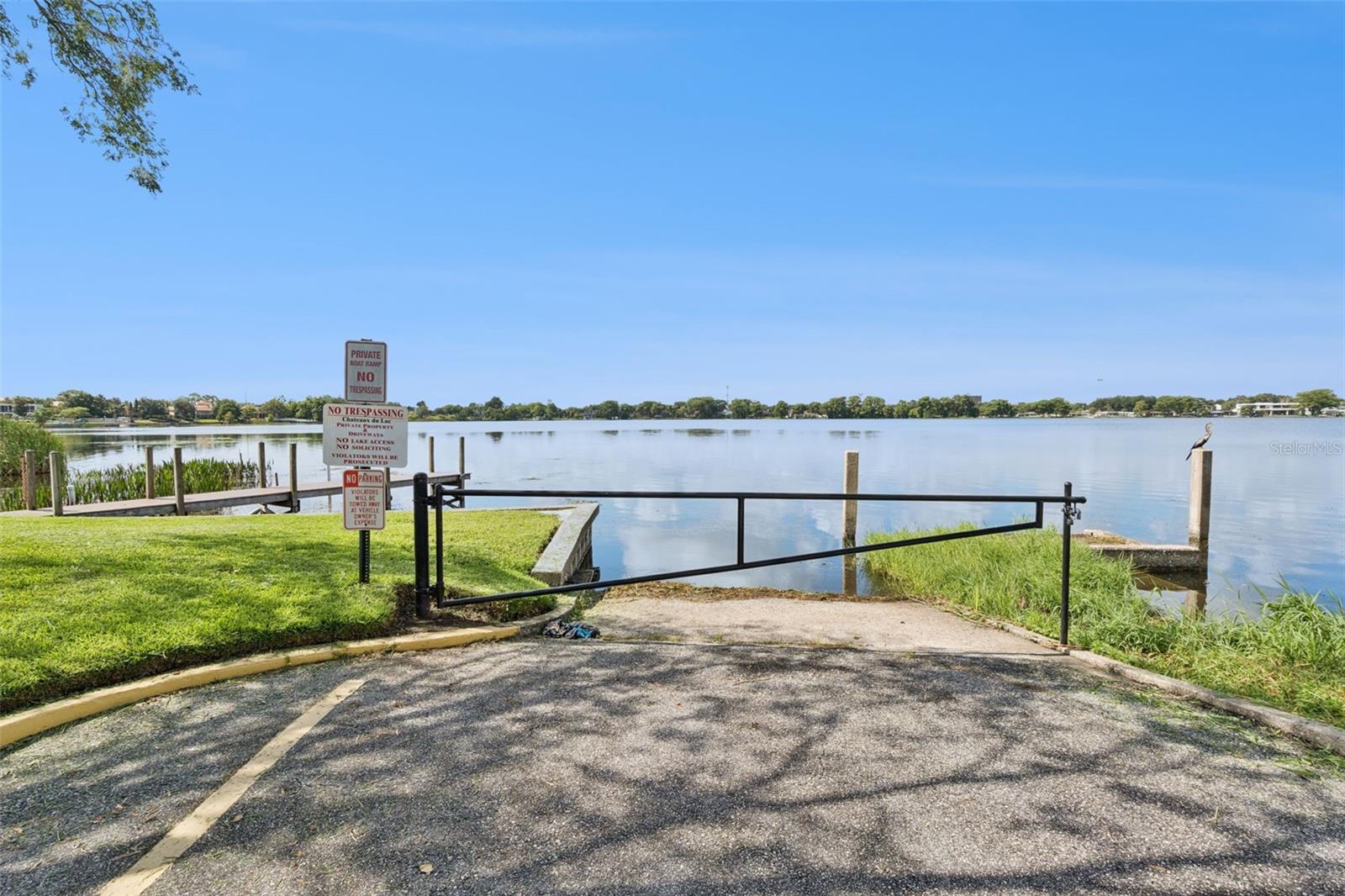CHATEAUX DU LAC - Residential