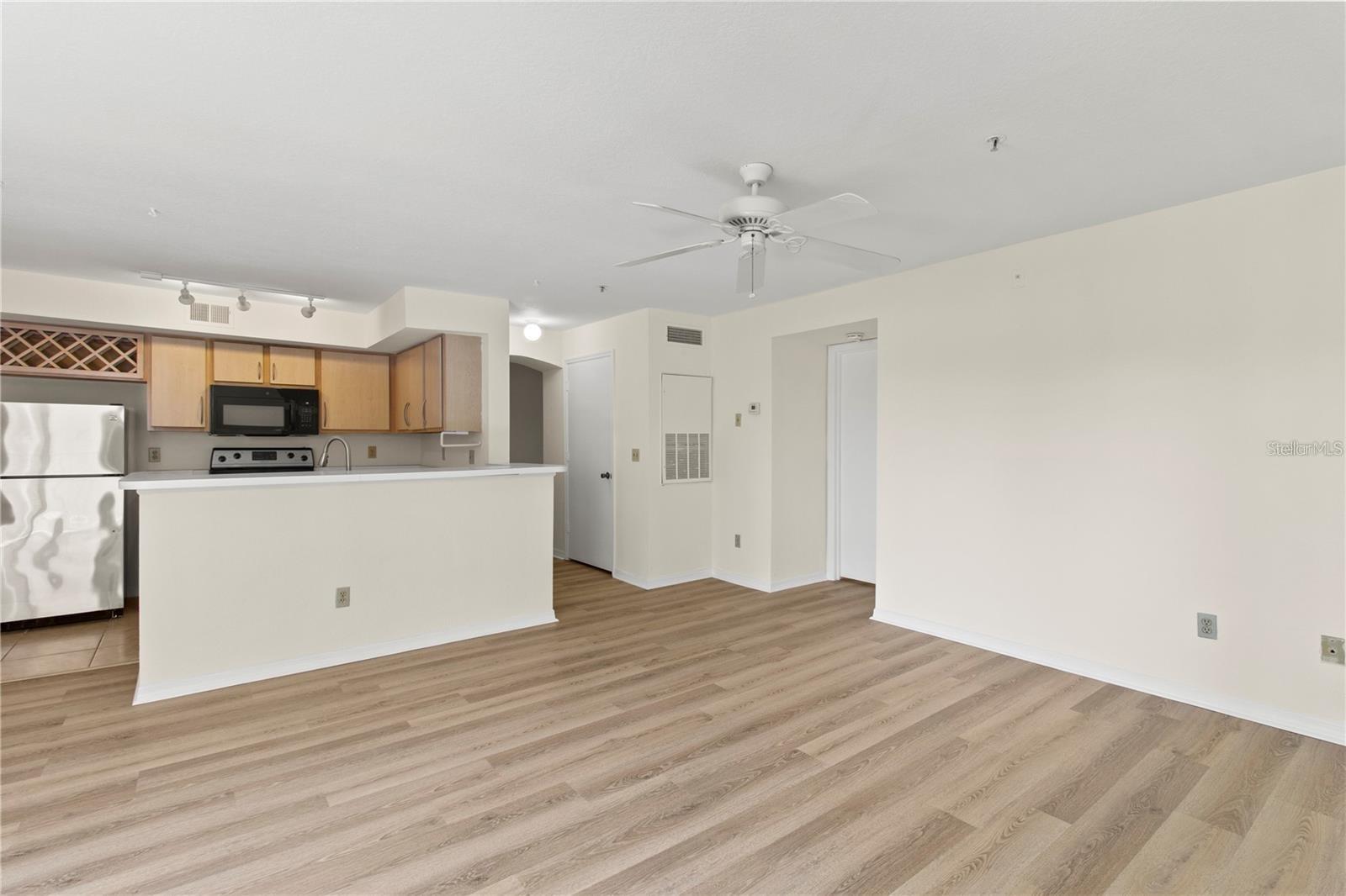 BERMUDA DUNES PRIVATE RESIDENCE - Residential Lease