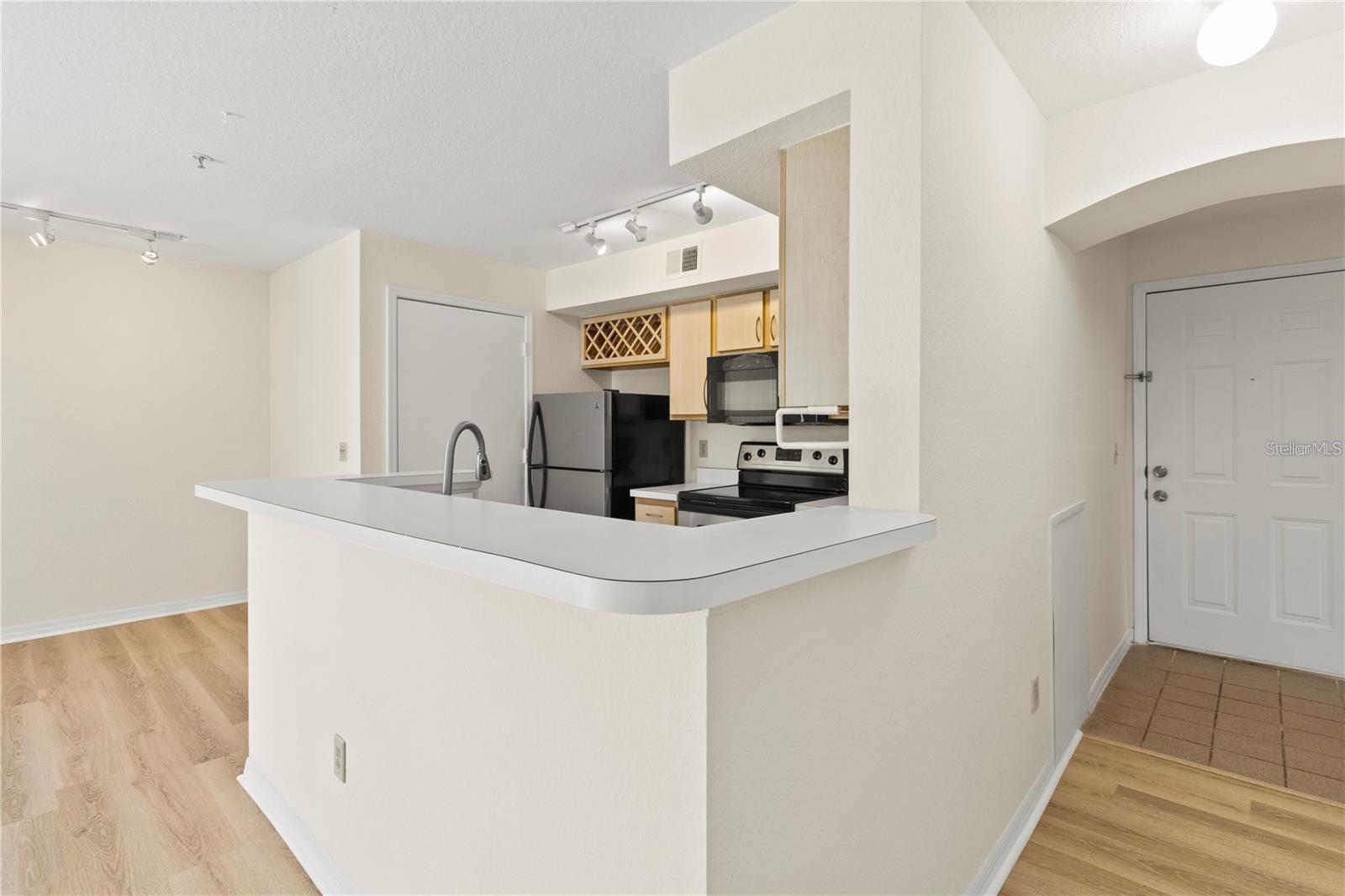 BERMUDA DUNES PRIVATE RESIDENCE - Residential Lease