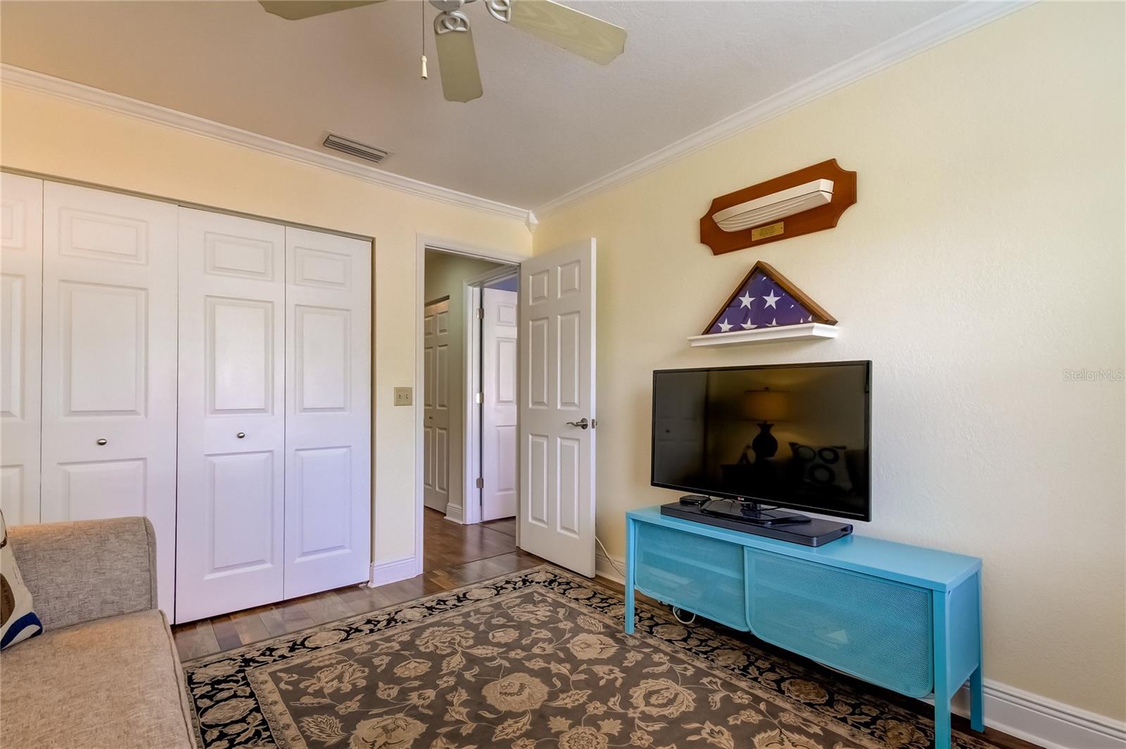 EAST LAKE WOODLANDS WOODS LANDING TWNHMS - Residential