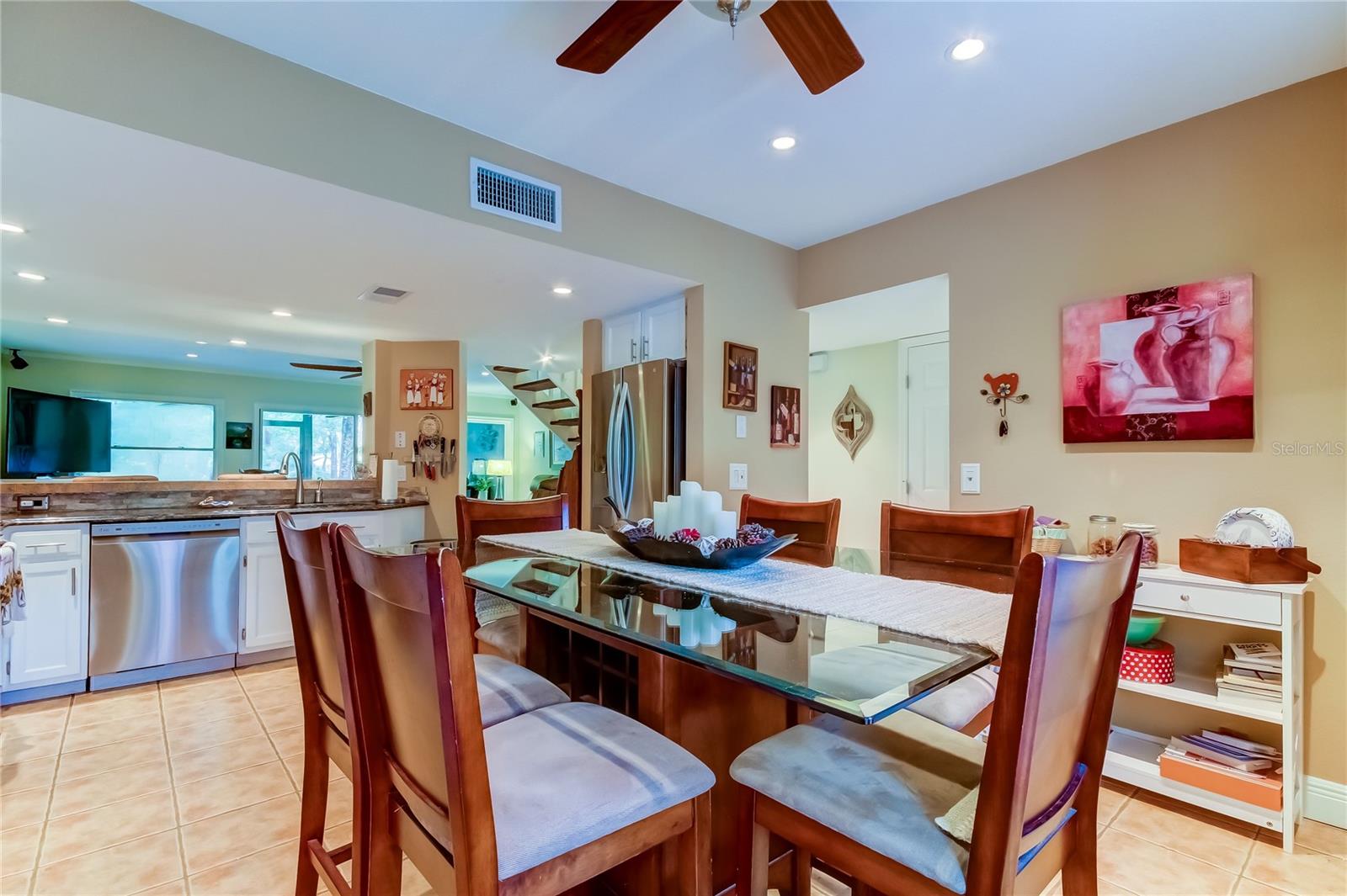 EAST LAKE WOODLANDS WOODS LANDING TWNHMS - Residential
