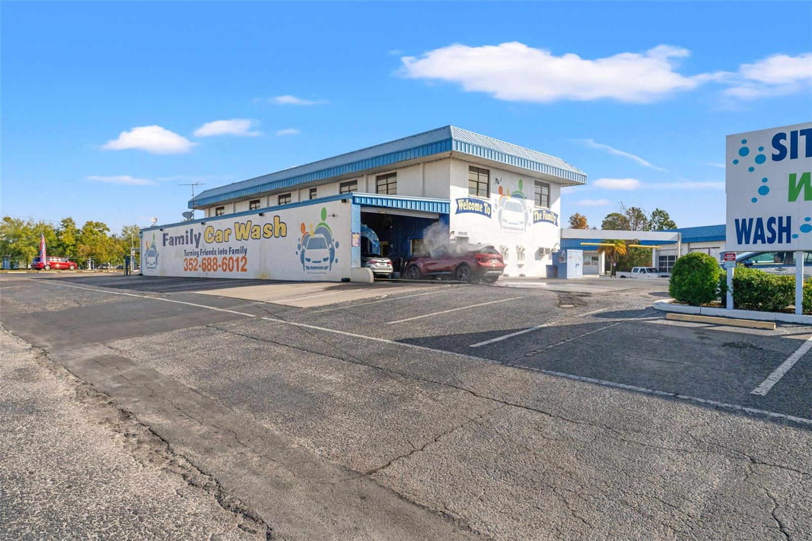 ACREAGE - Commercial Sale