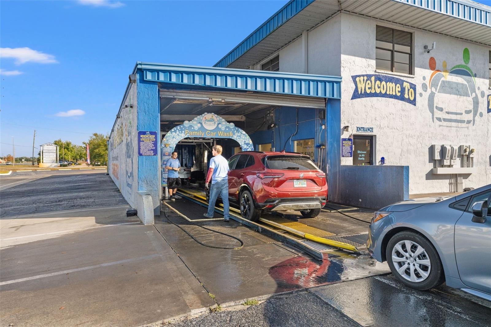 ACREAGE - Commercial Sale
