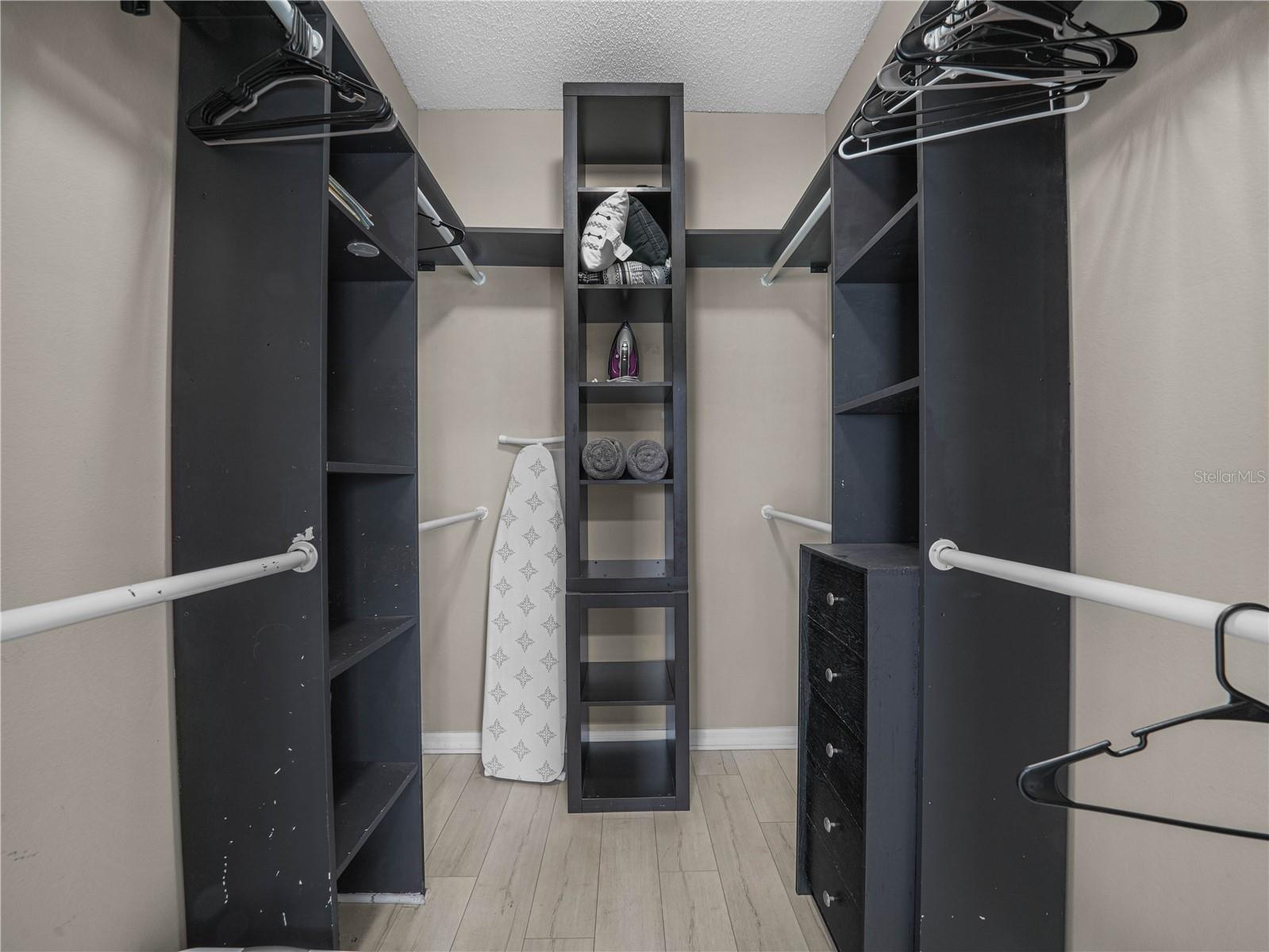 GLENBROOK SUB - Residential