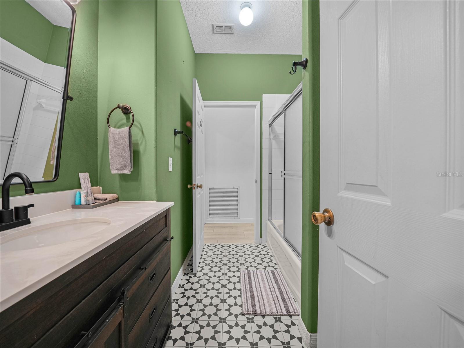 GLENBROOK SUB - Residential